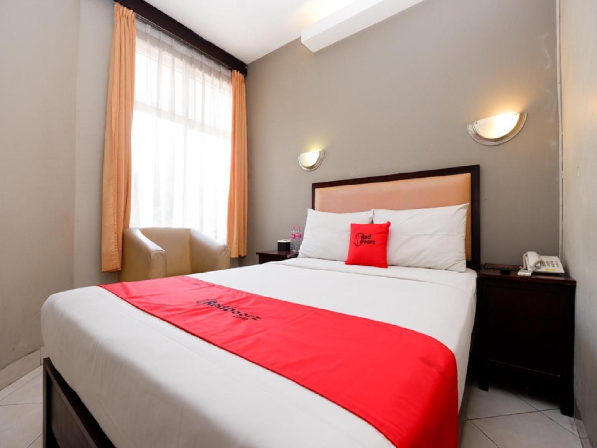 Reddoorz Plus @ Singosari Raya Semarang Ngoại thất bức ảnh