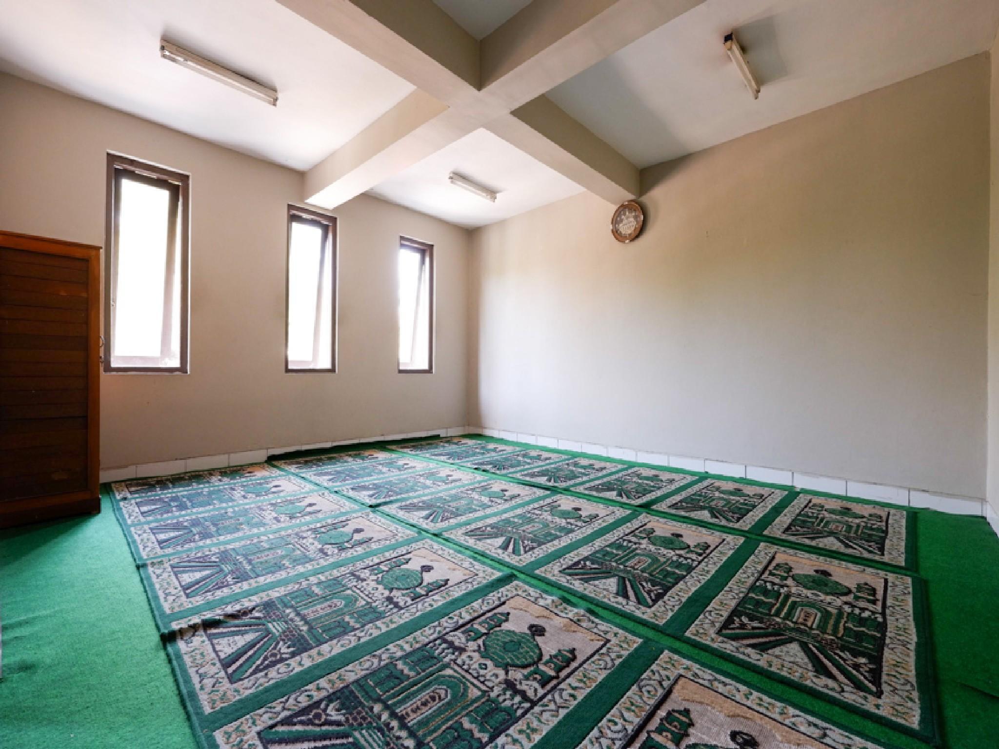 Reddoorz Plus @ Singosari Raya Semarang Ngoại thất bức ảnh