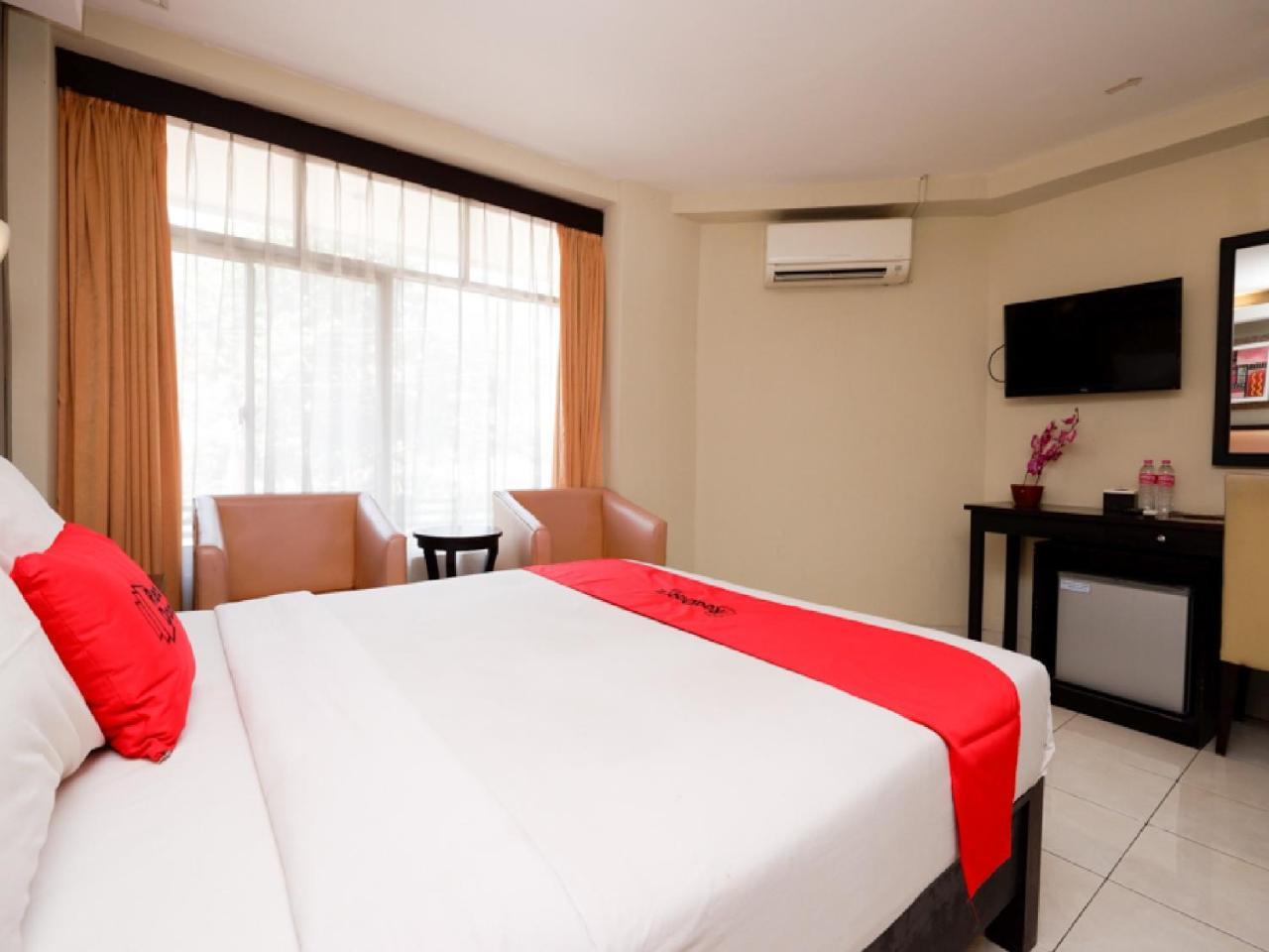 Reddoorz Plus @ Singosari Raya Semarang Ngoại thất bức ảnh