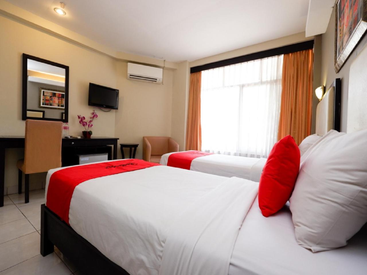 Reddoorz Plus @ Singosari Raya Semarang Ngoại thất bức ảnh